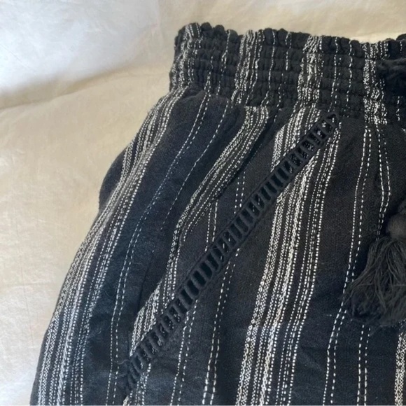 Briggs | New Black Striped Linen Blend Pull On Shorts, Small - Picture 5 of 8